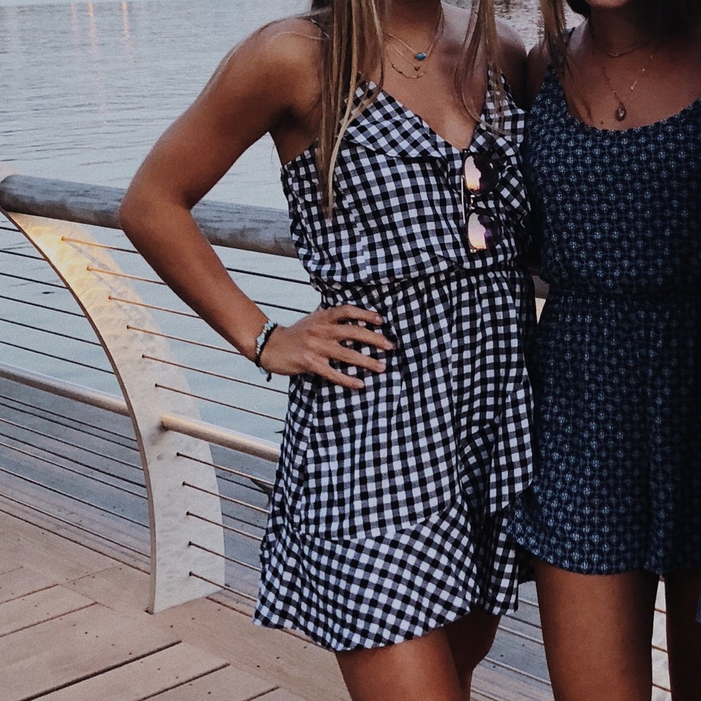 Gingham express dress